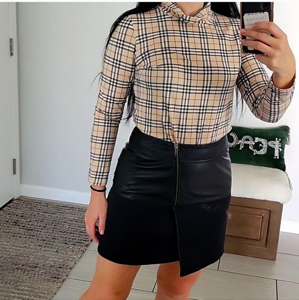 Burberry Beige Plaid Long Sleeve Top